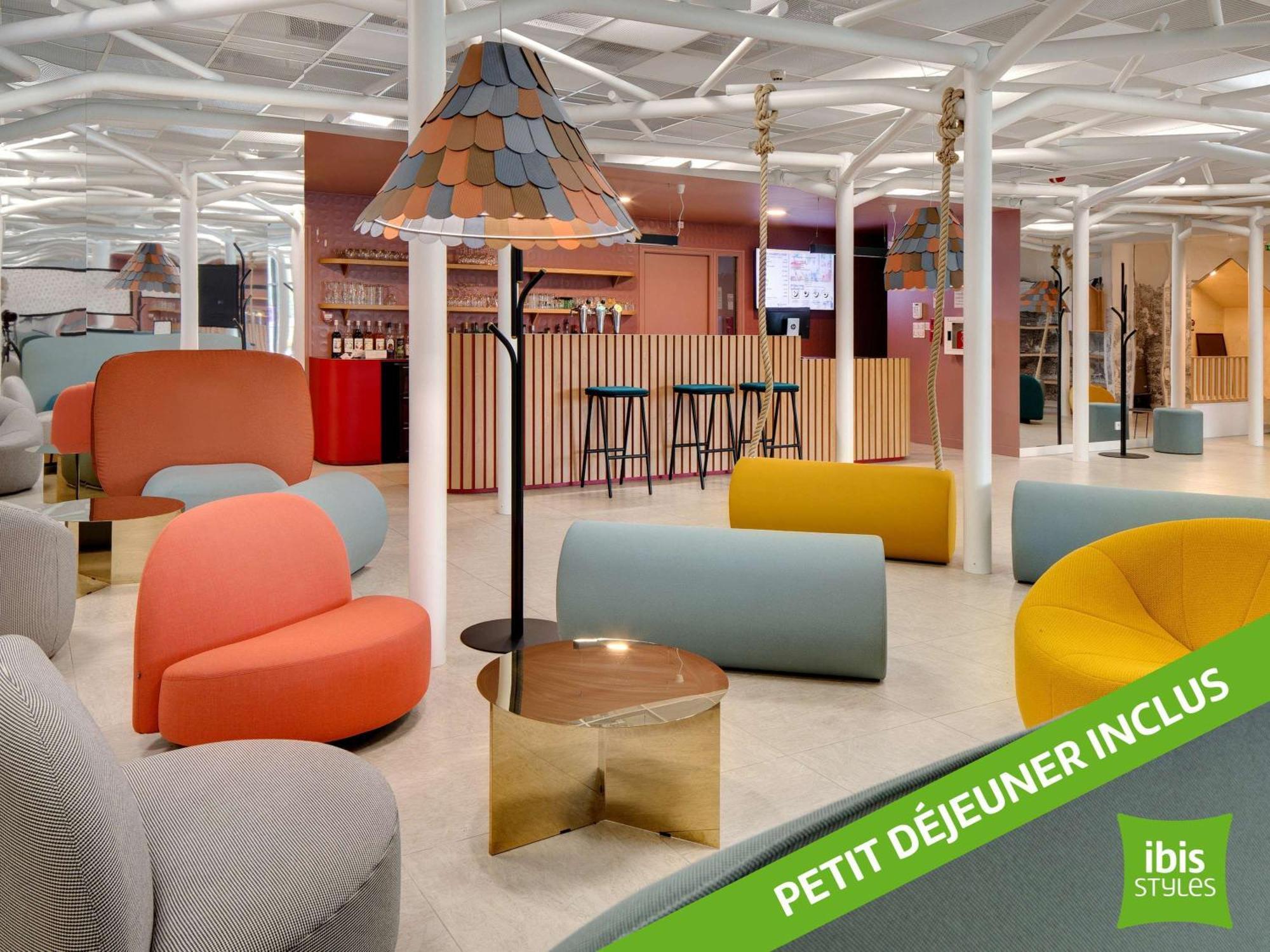 Hotel Ibis Styles Montargis Arboria Pannes  エクステリア 写真