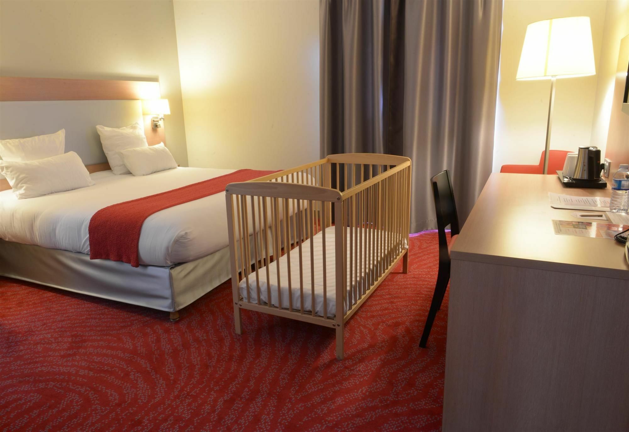Hotel Ibis Styles Montargis Arboria Pannes  エクステリア 写真